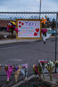 Poster dedicated to Teri Leiker hangs outside King Soopers on Table Mesa in Boulder, CO. (Io Hartman&amp;amp;#x2F;CU Independent)