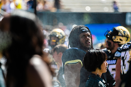 A player looks at the scoreboard at the football game against Minnesota on September 18th, 2021. (Io Hartman&#x2F;CU Independent).