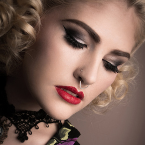 Club hair and make-up artist. Face painting and glitter stations. Perfect for all events, shows, parties and festive occasions. Natural, glamorous and theatrical makeovers. Bristol, Somerset, Bath, London and surrounding areas. Book now!