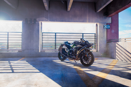 Kawasaki H2 superbike by motorcycle photographer Theron Lane