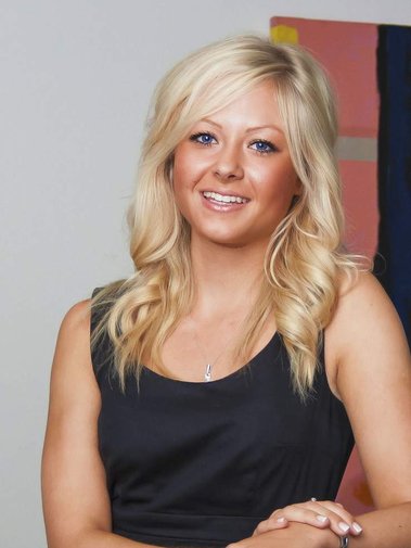 Book Lite Portrait Photoshoot Package £149