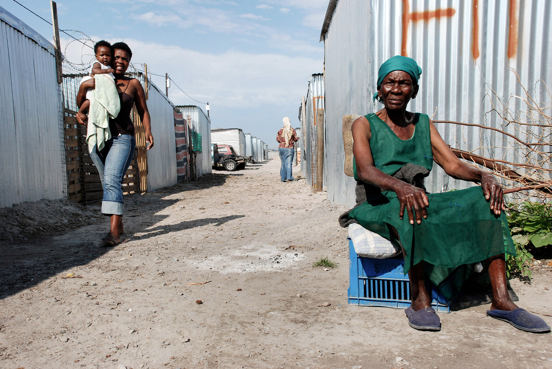 photojournalism, photojournalist, news photograph, news, Africa, South Africa, Cape Town, Blikkiesdorp, informal settlement, township