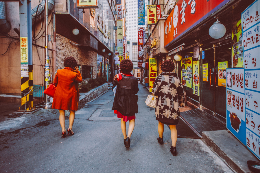 Photograph taken in Seoul, South Korea, 2015.