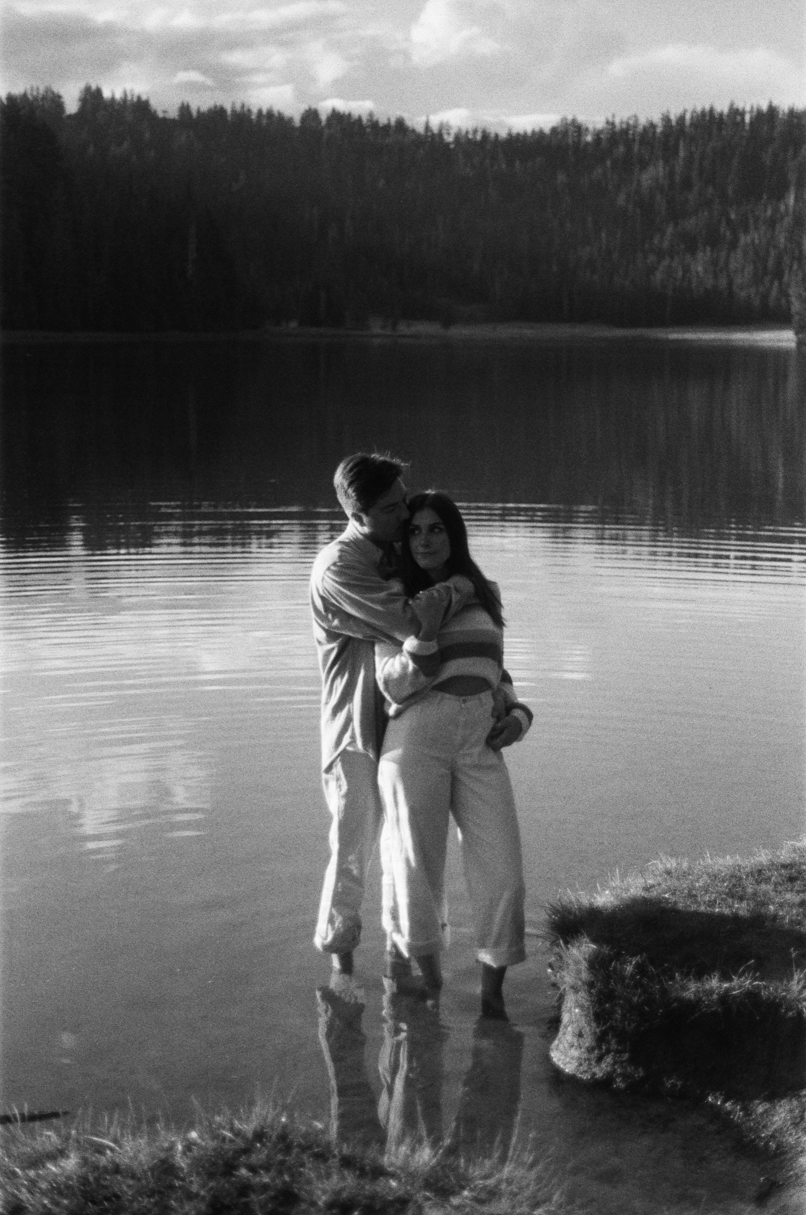 Engagement photo session in Bend Oregon