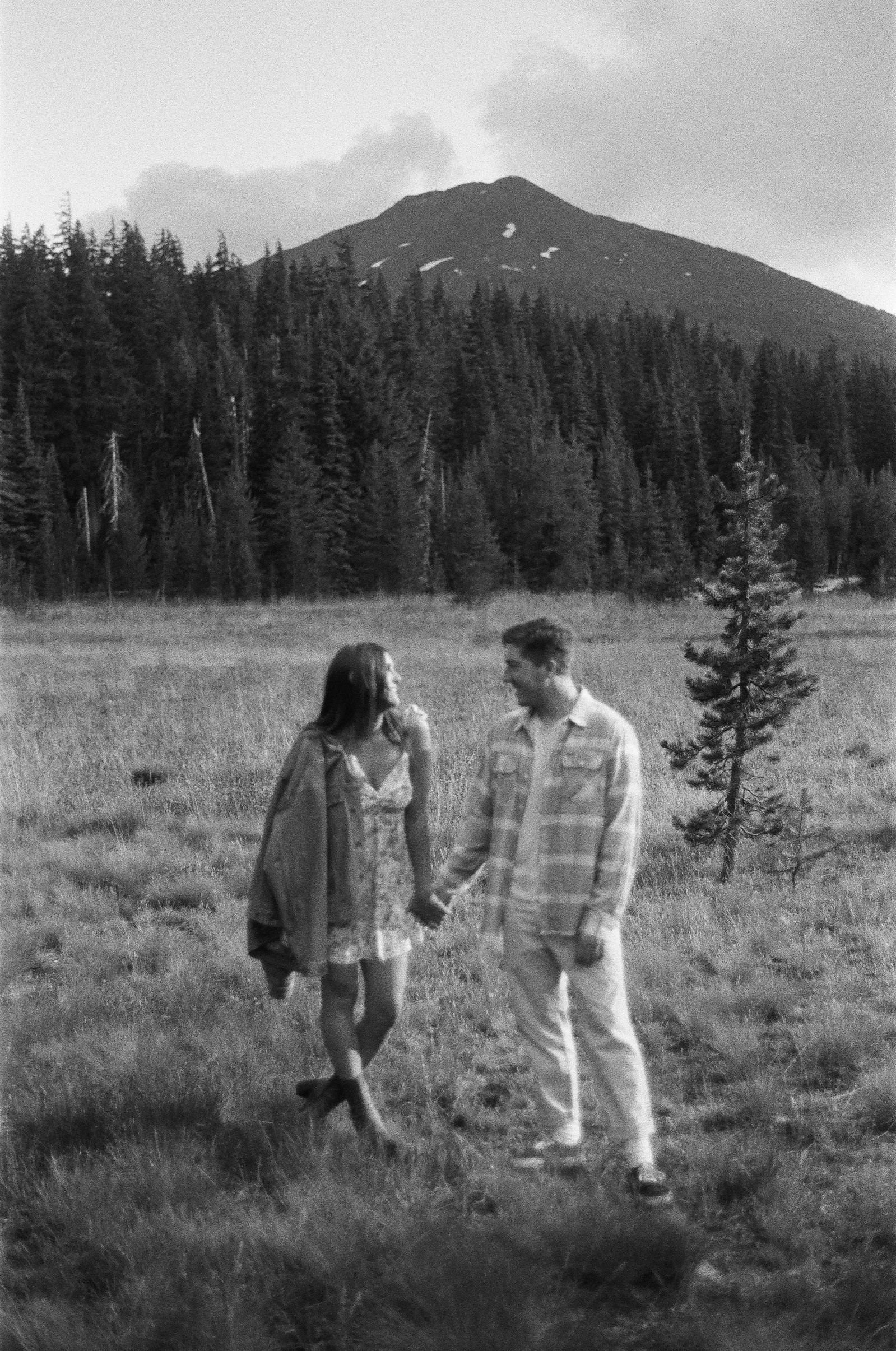 Engagement Photos Bend Oregon
