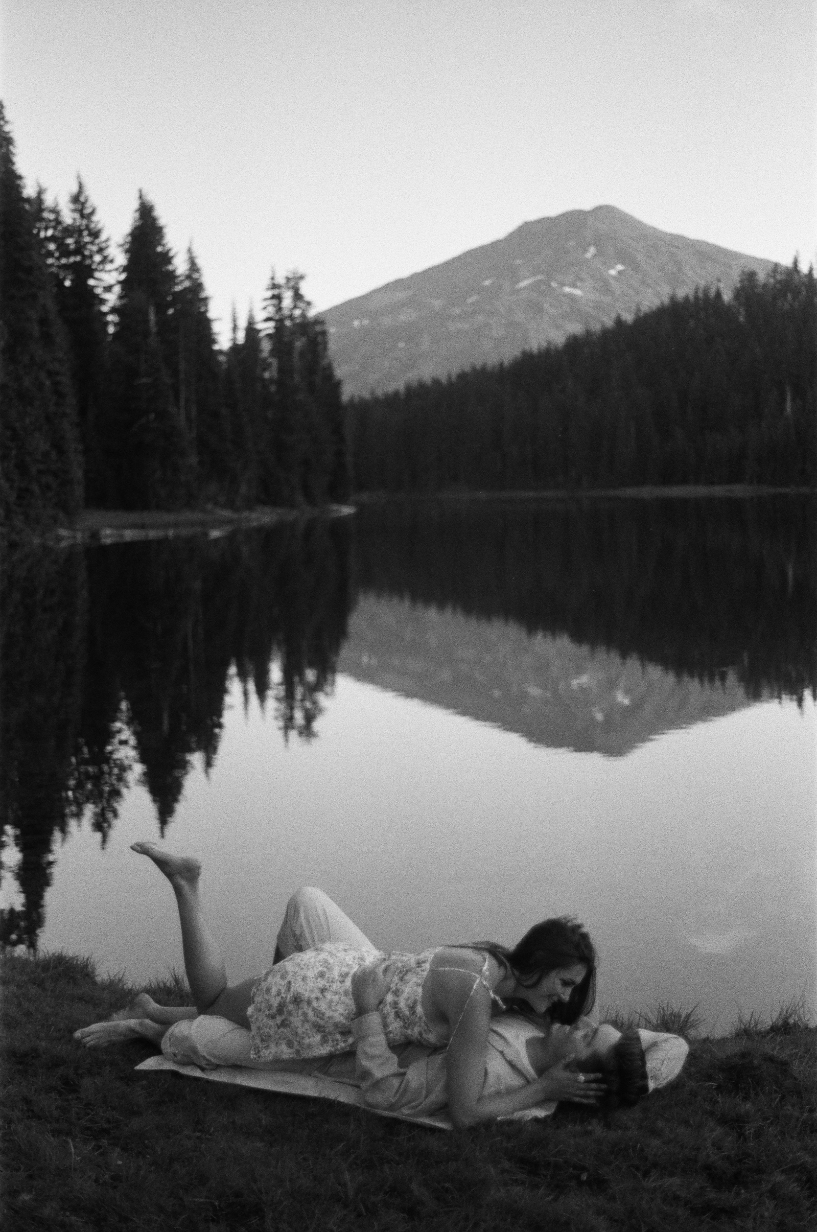 Engagement Photos Bend Oregon