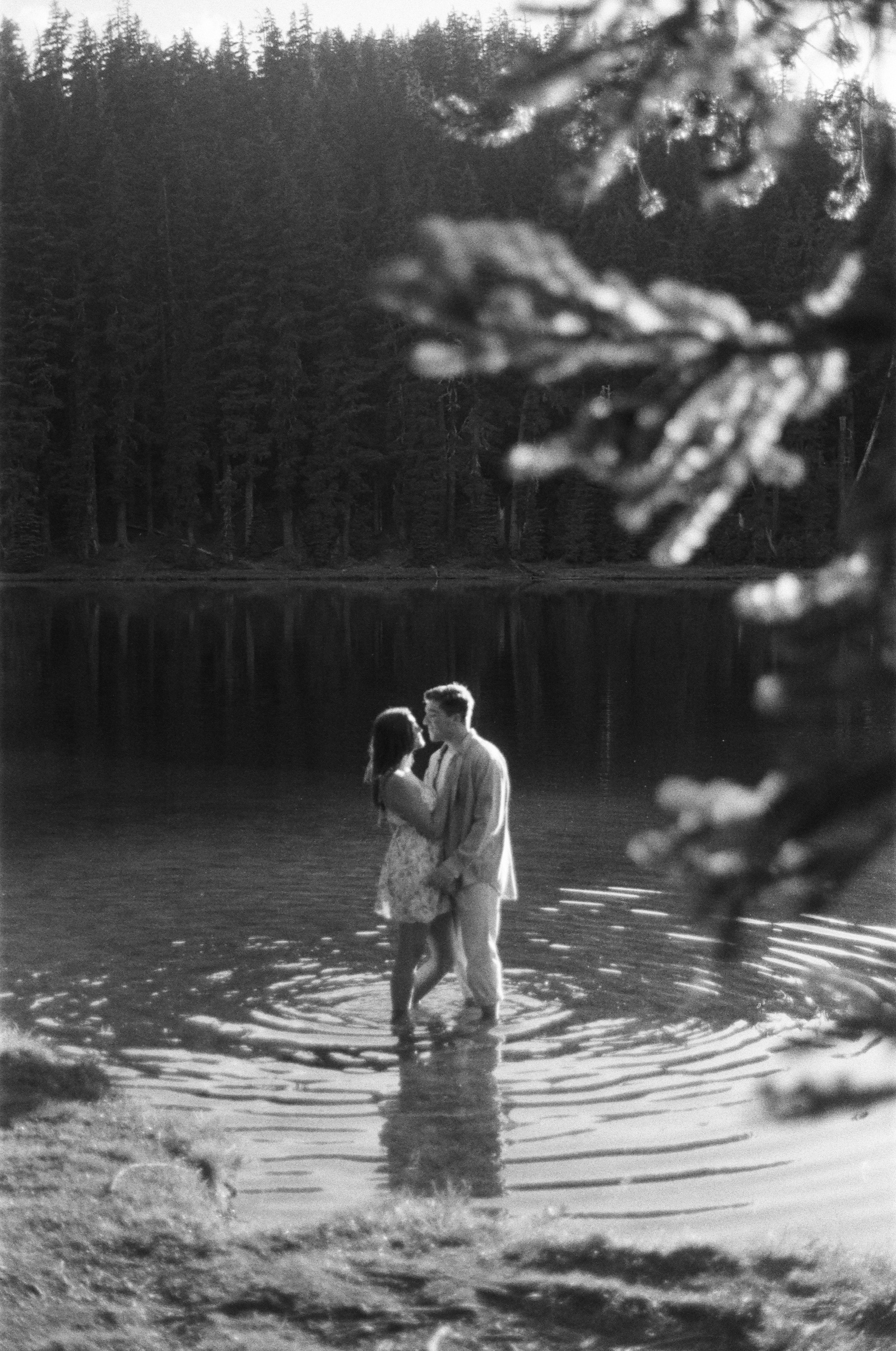 Bend Oregon engagement session at Todd Lake