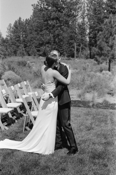first looks with bride and groom during their Oregon wedding