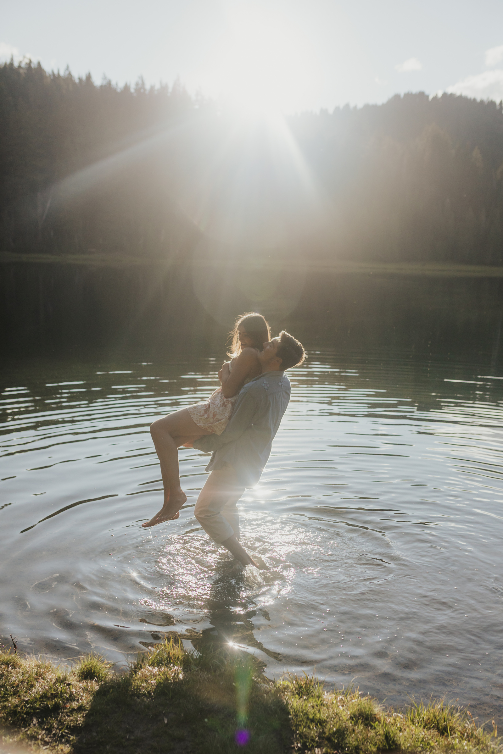 Bend Oregon engagement session at Todd Lake