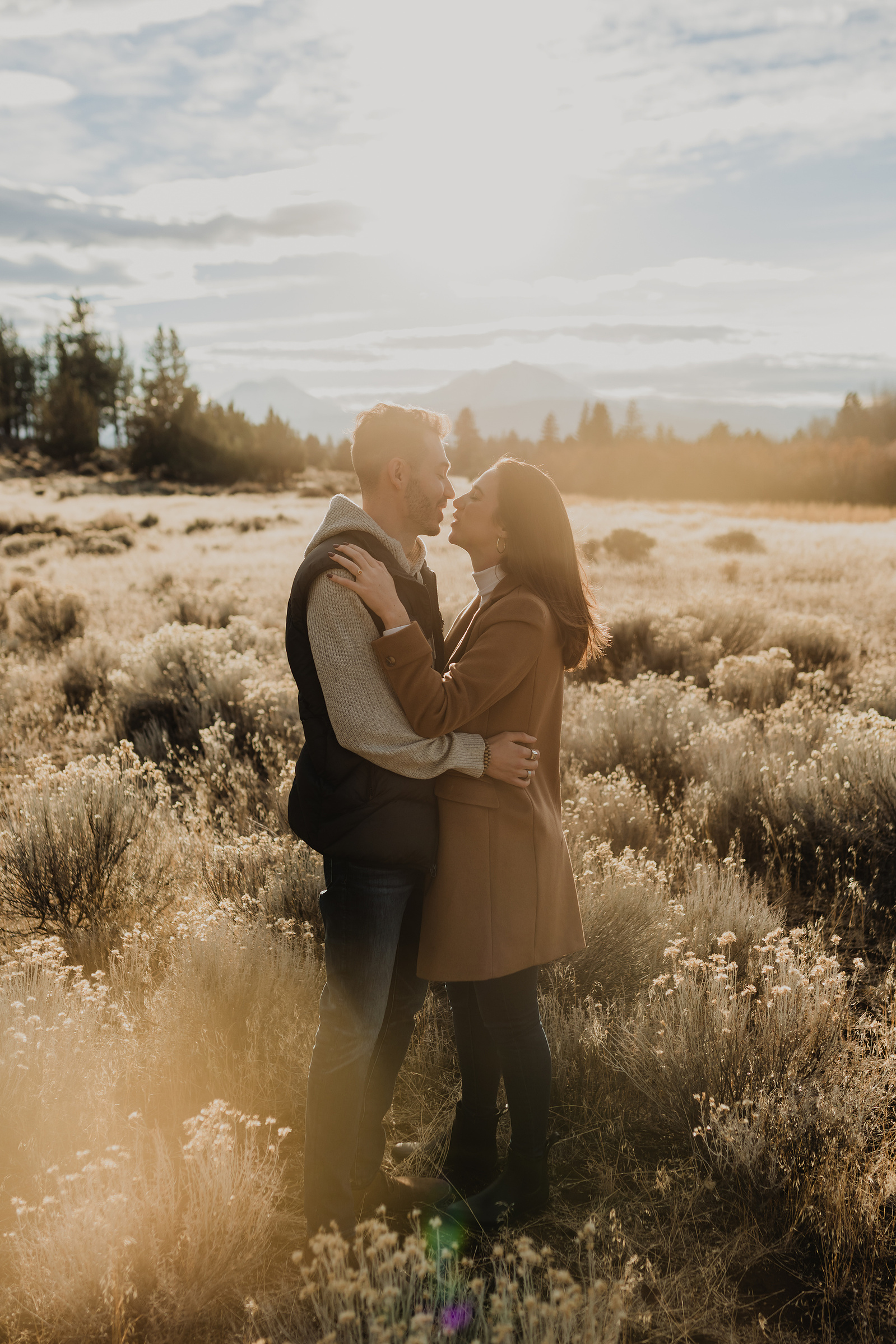 Engagement photo session in Bend, Oregon