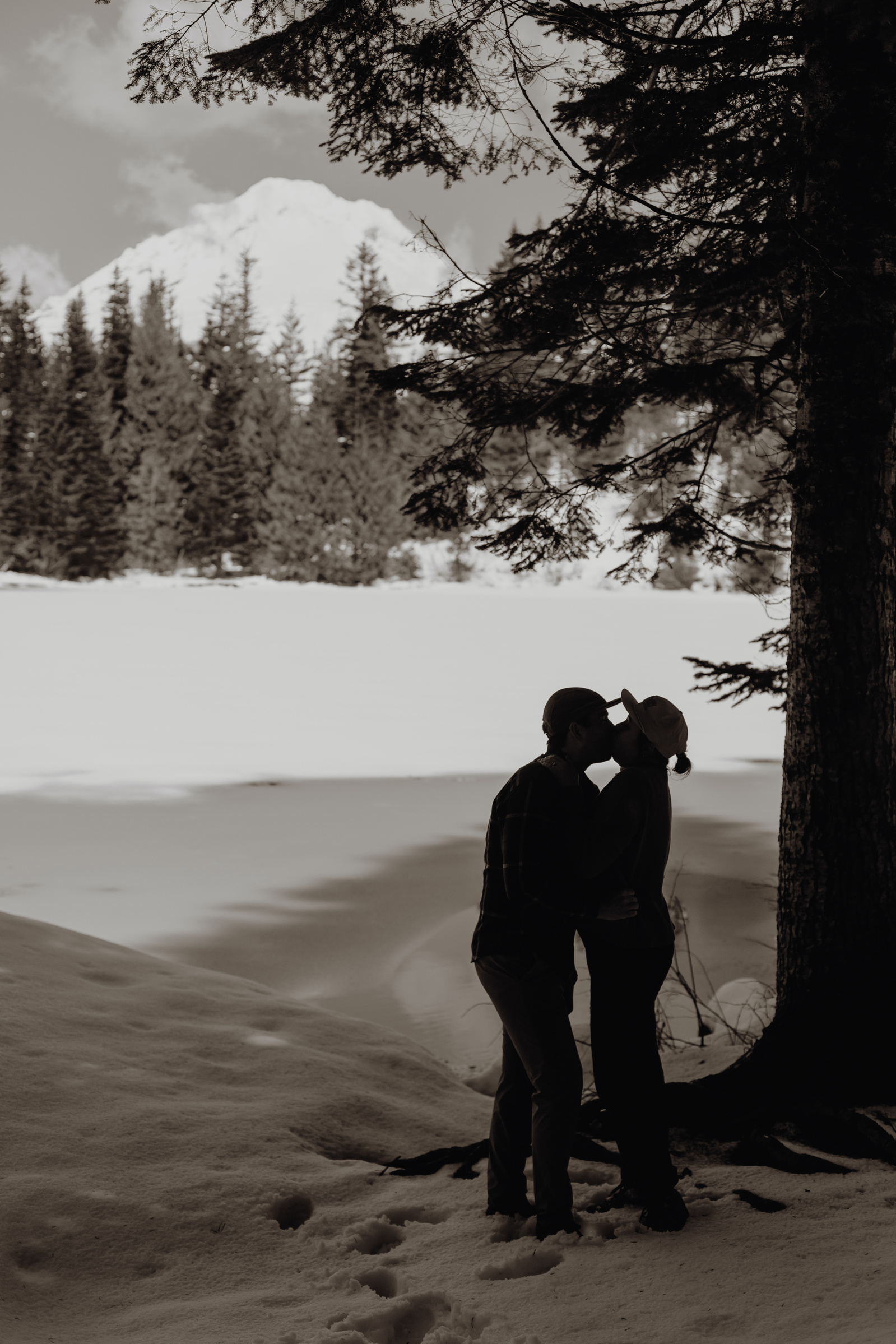 Mount Hood Engagement Session At Mirror Lake 
