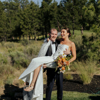 backyard wedding bend oregon 