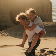 Oregon Engagement Photographer 