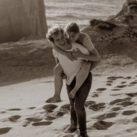 Sunset Engagement Photos 
