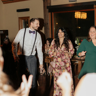 Bend Oregon wedding reception dancing 