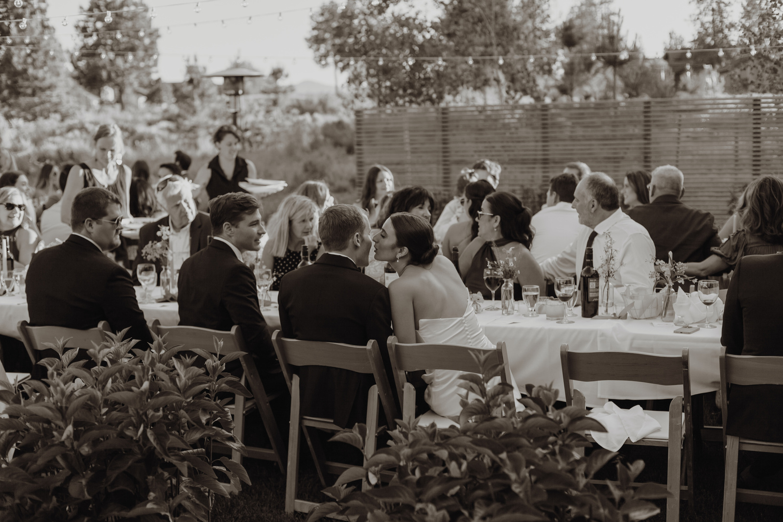 Bend Oregon Backyard Wedding Photo