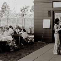 photo of wedding first dance in bend oregon
