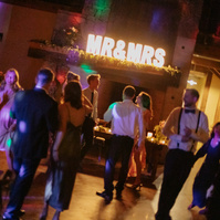dancing at bend oregon wedding