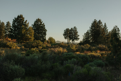 Sunset at Tetherow in Bend Oregon during a wedding