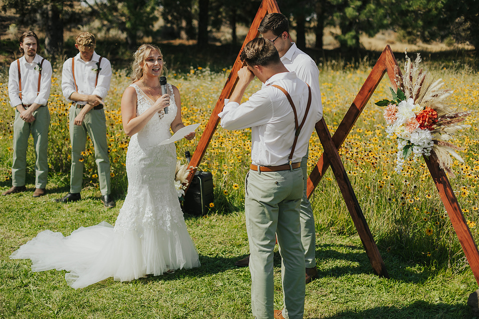 Bend Oregon backyard wedding