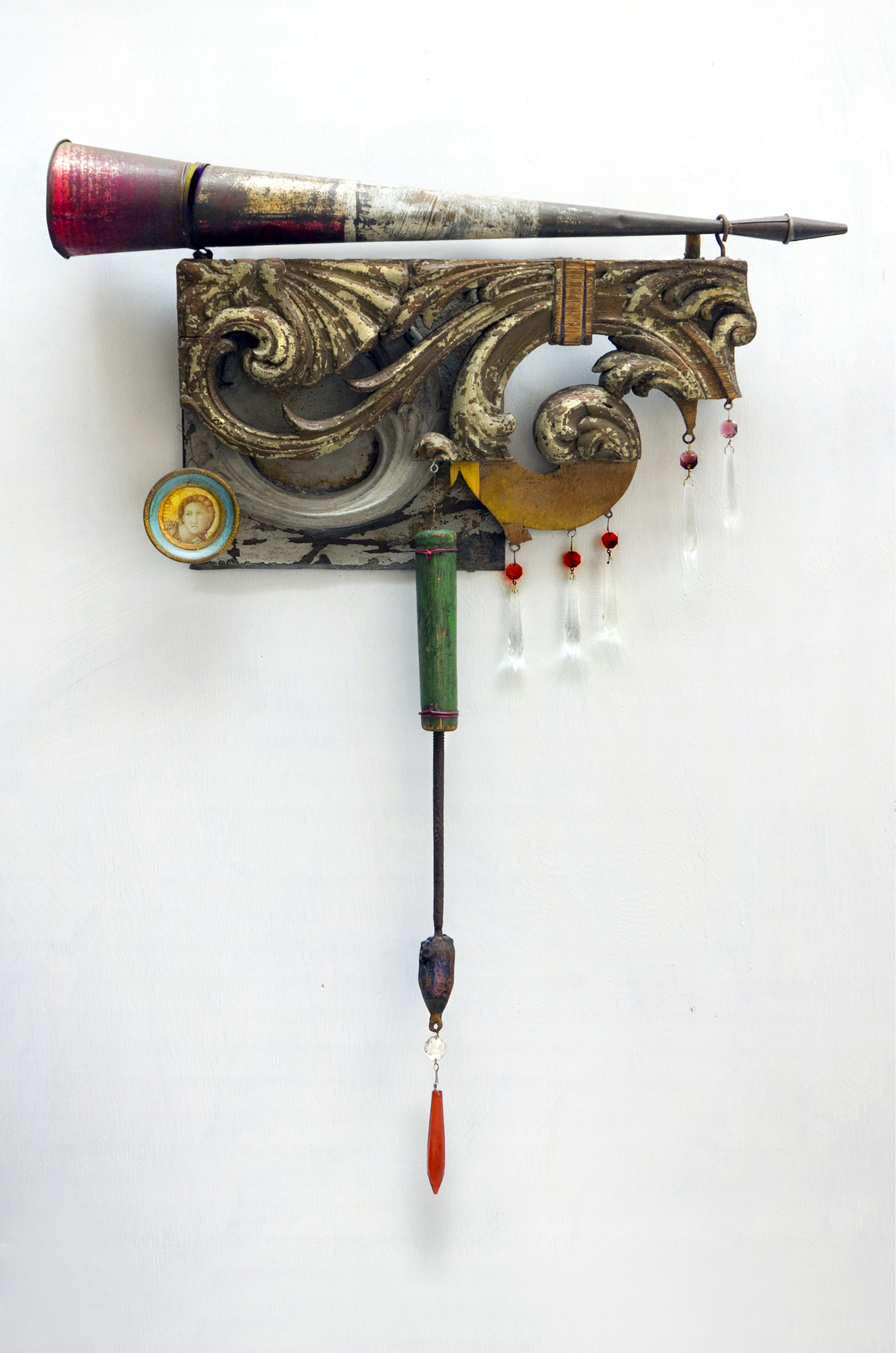 Wall assemblage evoking history, conquest and conflict