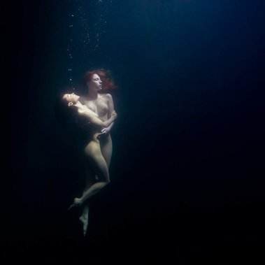 Craig Colvin Astrid Kallsen KRisty Jessica model photography underwater Mexico cenotes