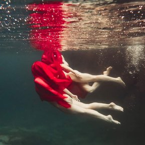 Griffin Lambert Triangle City Kristy Jessica and Astrid Kallen underwater model in Mexico Cenotes Casa