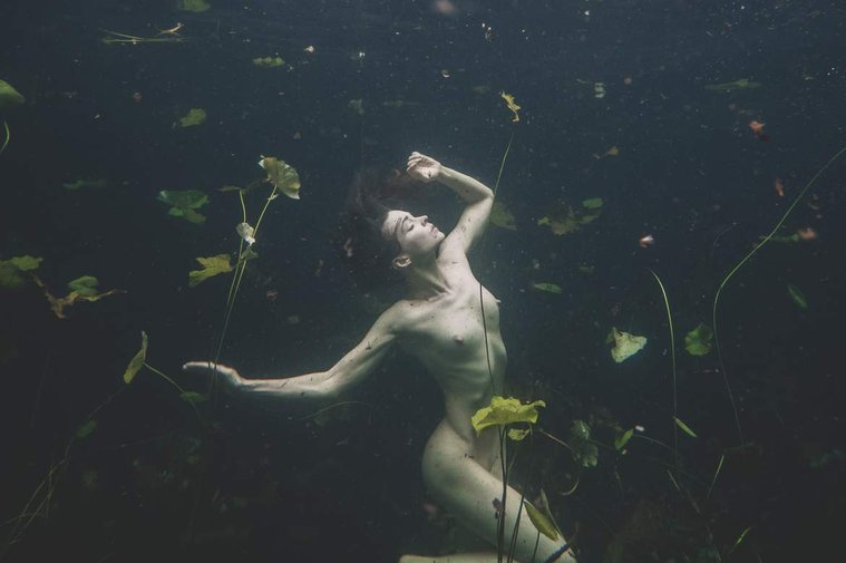 Photographer Lord Huey of Kristy Jessica Mexico Cenotes Verde Lucero underwater lilypads