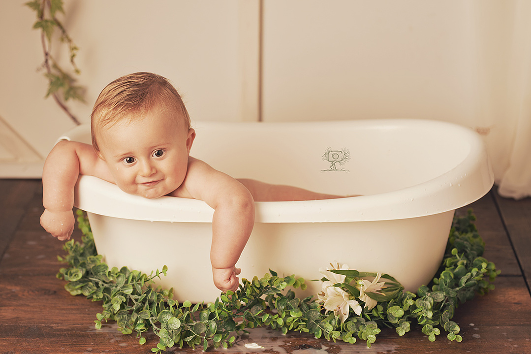 Sesión de fotos baño de leche para bebes en Gijón