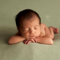 Sesión de fotos de bebés recién nacidos en Asturias