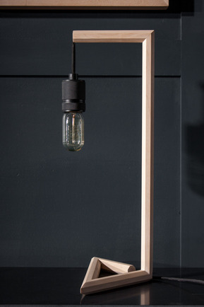 okto table lamp