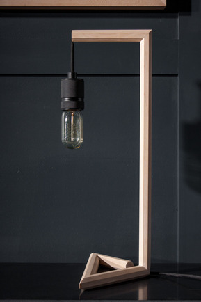 okto table lamp