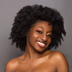 <title>Angel Thompson | Atlanta Creative Production Agency – Strategy, Photography & Design</title>
<meta name="description" content="Work with Angel Thompson, a top Atlanta-based creative producer delivering bold strategy, photography, and design for bra