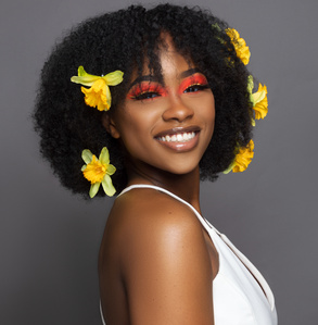 <title>Angel Thompson | Atlanta Creative Production Agency – Strategy, Photography & Design</title>
<meta name="description" content="Work with Angel Thompson, a top Atlanta-based creative producer delivering bold strategy, photography, and design for bra