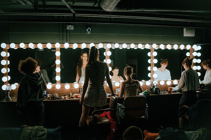 Hinds backstage before their show at The Lower Third, London. Shot by Sophie Barloc for The Line of Best Fit