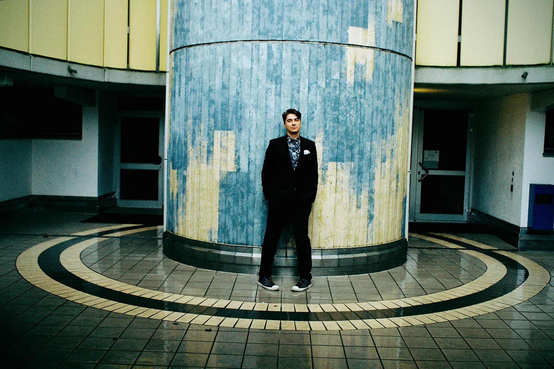 Julien Fertl, Nürnberg, Fotograf, Corporate, Portrait, Journalist, Björn Bischoff, Erlangen, Autor, Texter, Schreiben, Verfassen, Buch, Redaktion, Image, CI, Analog