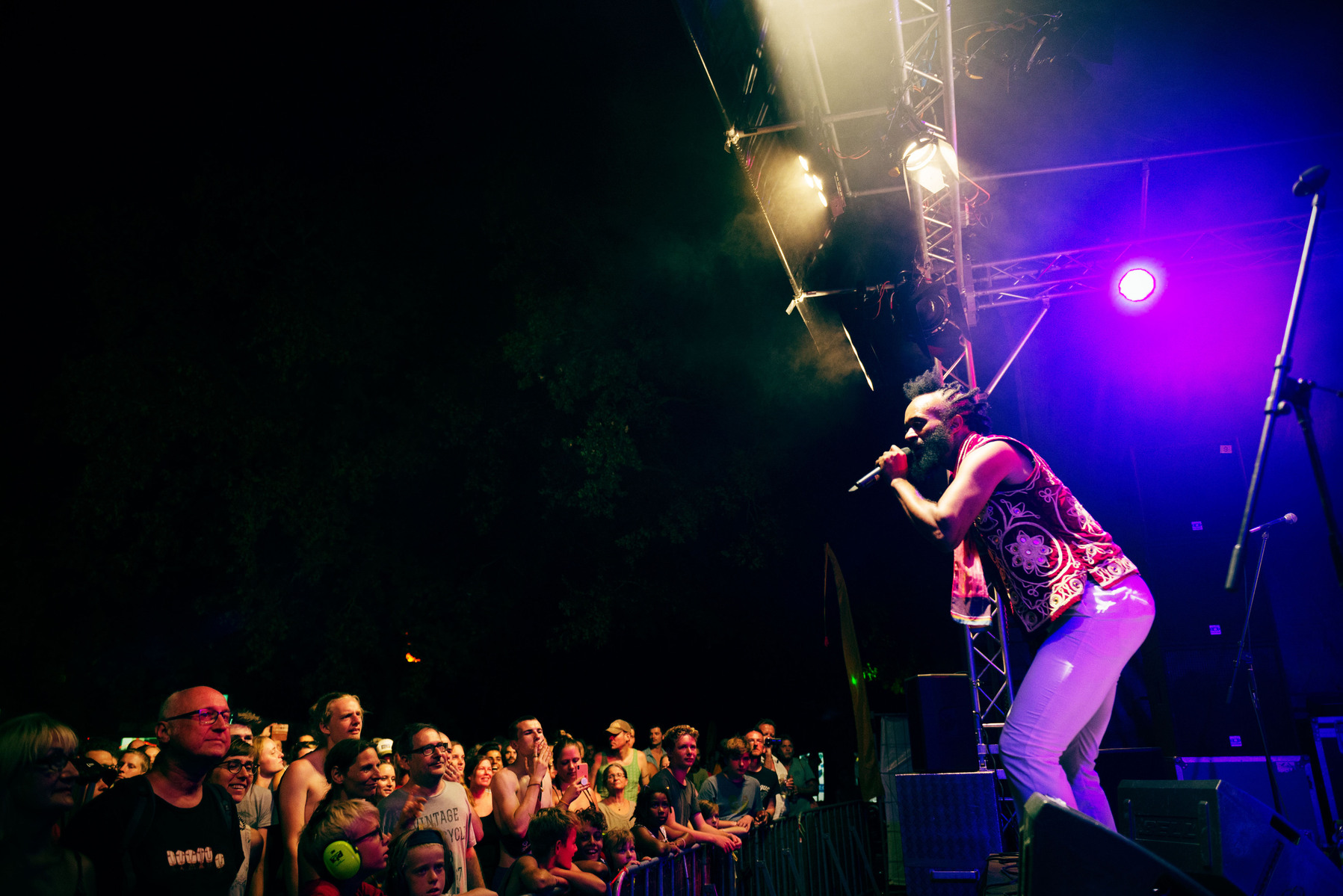 Julien Fertl, Nürnberg, Erlangen, Fürth, Fotograf, Portrait, Editorial, Corporate, Festival, Lachen, Sommer, Sonne, Musikfestival, Weinturm, Weinturm Open Air, Bad Windsheim, Franken