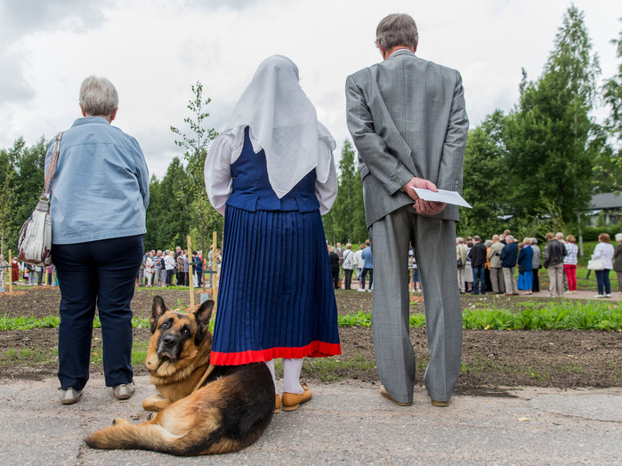 Evakkolasten muistopuiston avajaiset, Etelä-Suomen Sanomat, 2017.
