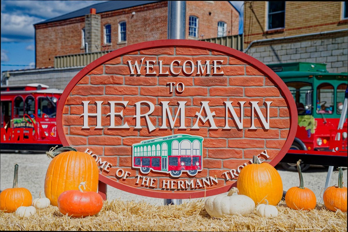 Hermann Oktoberfest Wanderings WanderSTL