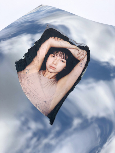 ‘Distorted Bodies’ explores our distorted versions of Beauty and the impact this has on us. Polaroid emulsion lift on mirrored surface.