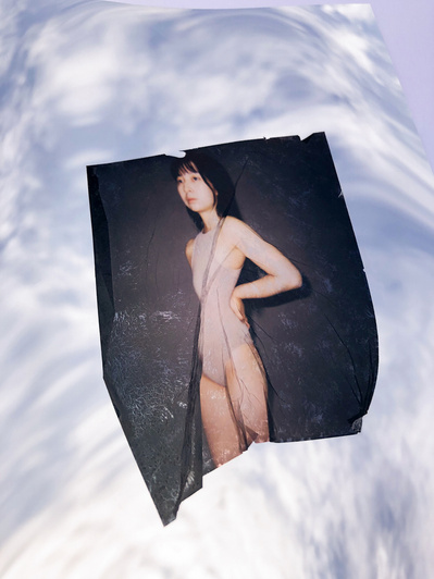 ‘Distorted Bodies’ explores our distorted versions of Beauty and the impact this has on us. Polaroid emulsion lift on mirrored surface.