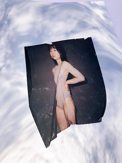 ‘Distorted Bodies’ explores our distorted versions of Beauty and the impact this has on us. Polaroid emulsion lift on mirrored surface.