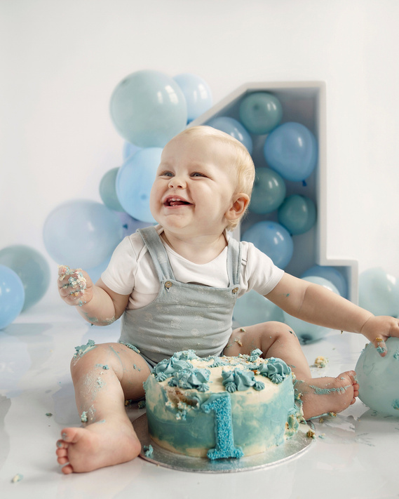 Baby cake smash session, baby photography, first birthday photo shoot