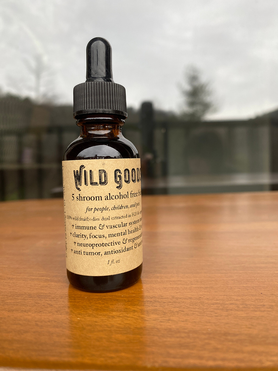 unsea lichen old mans beard tincture. wild goods foraged medicinal remedies 