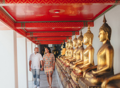 PdMJ14 Thailand Bangkok photographer for traveler at Watpho or Reclining Buddha temple