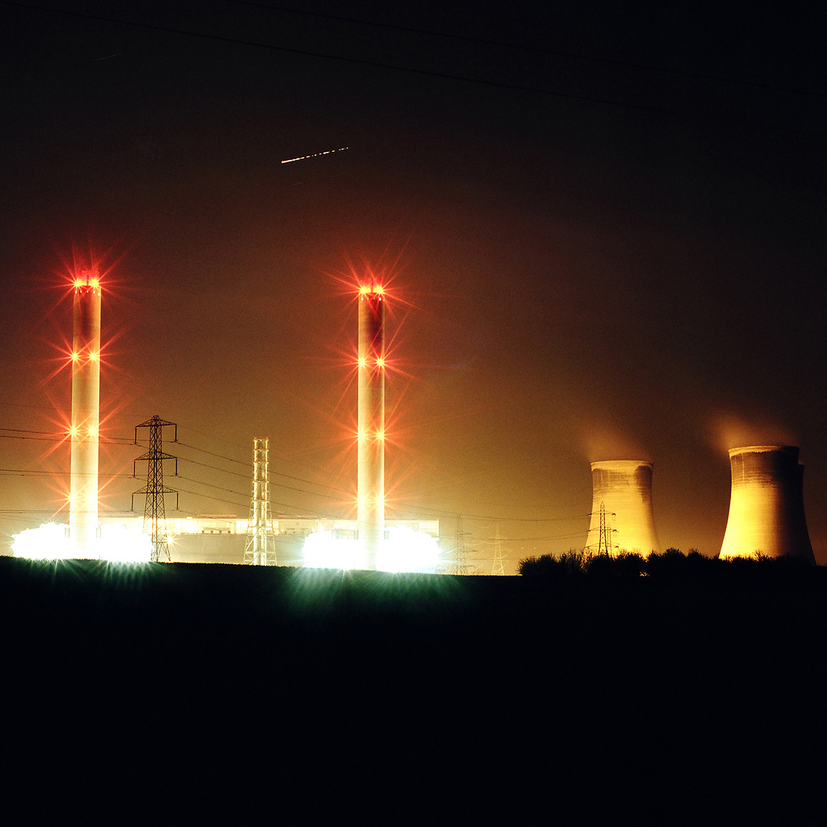 power station at night, Lincolnshire, landscape photography, night photography, light pollution, environmental photography, indsutrial photography, sheffield landscape photographyer, long exposure photography,