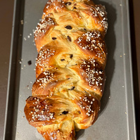 freshly baked zopf