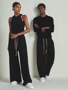 Fashion Photography. Commercial Photography. Menswear. Womenswear. Unisex. Studio. On-Set. Les 100 Ciels.
