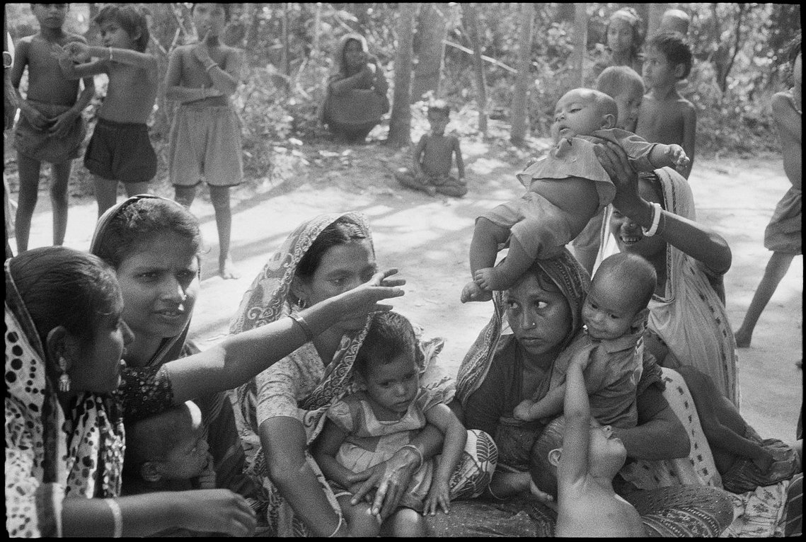 Nicholas Blair Photography copyright 1987, women with children, women group, black and white