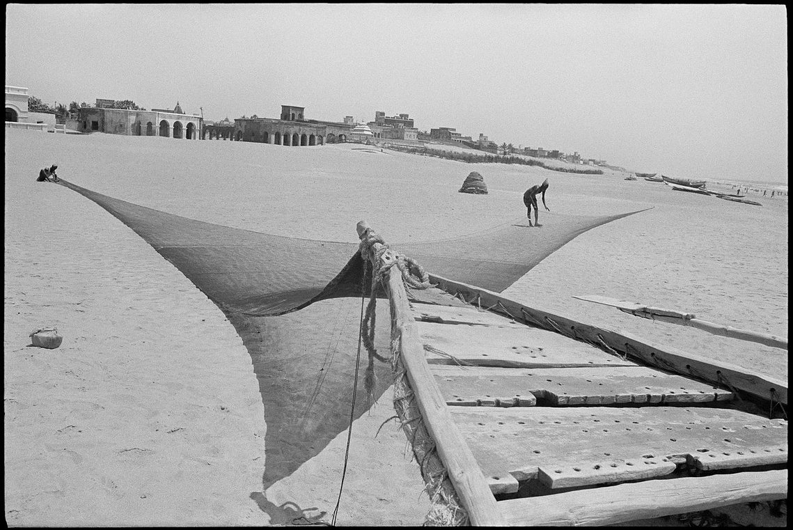 Nicholas Blair photography copyright 1978, black and white, Puri, India, Fisherman, nets